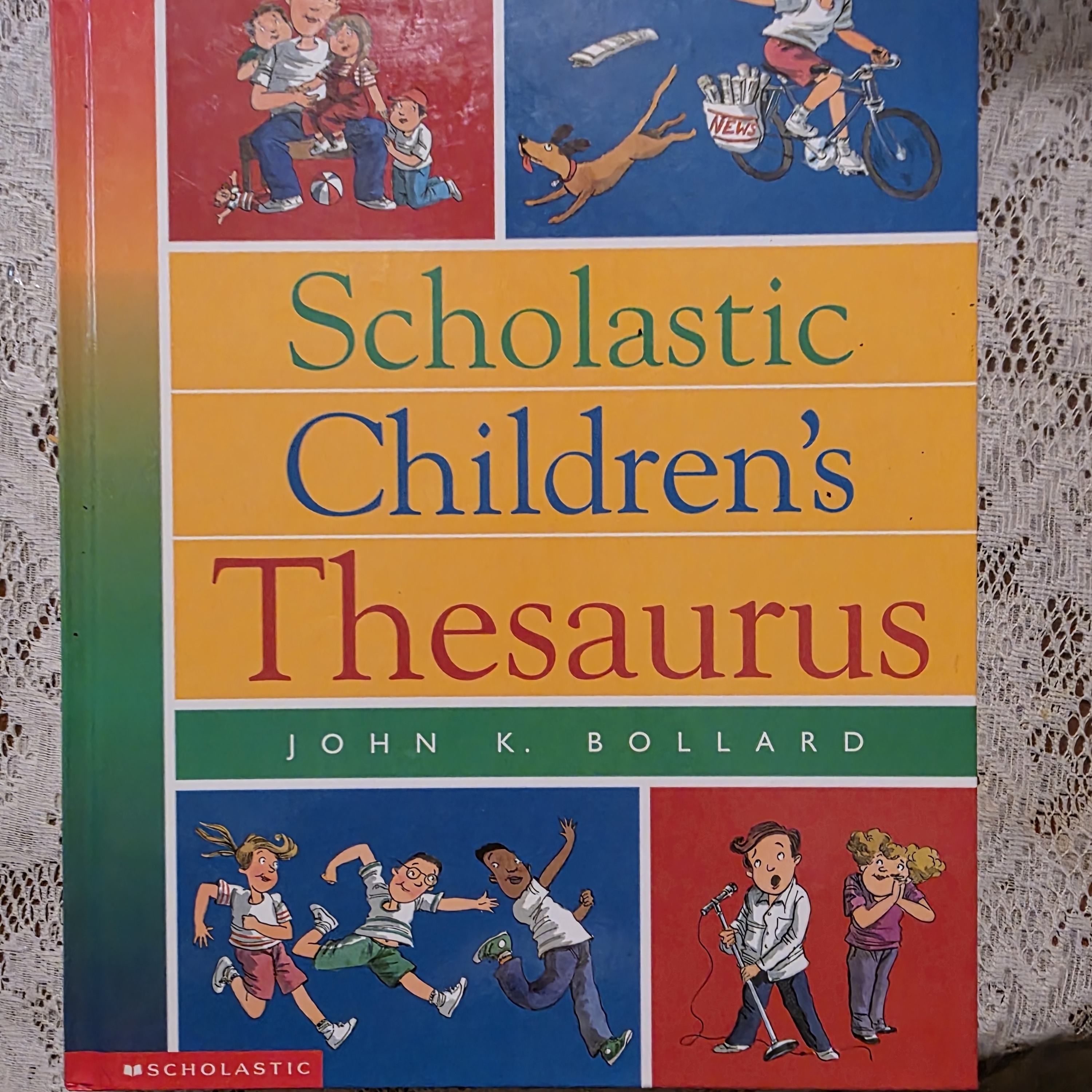 Scholastic Childrens Thesaurus Scholastic Childrens Thesaurus